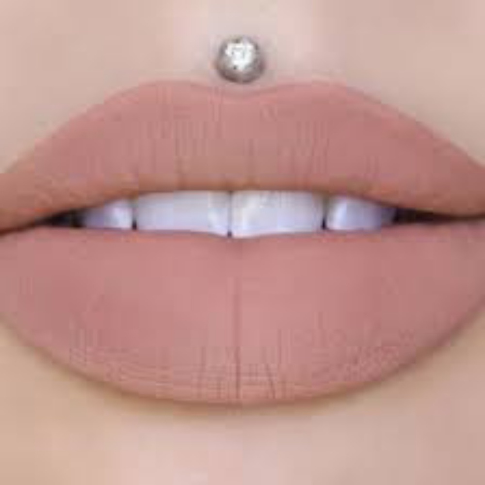 Jeffree Star Mannequin Velour Liquid Lipstick